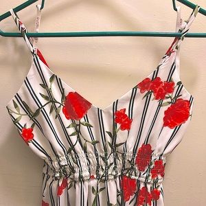 ‼️SOLD‼️Red floral Guess midi dress, US size 2/XS